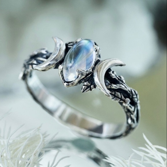 🆕 S925 Sterling Silver Wiccan Pagan Moonstone Triple Goddess Moon Ring - Picture 13 of 17